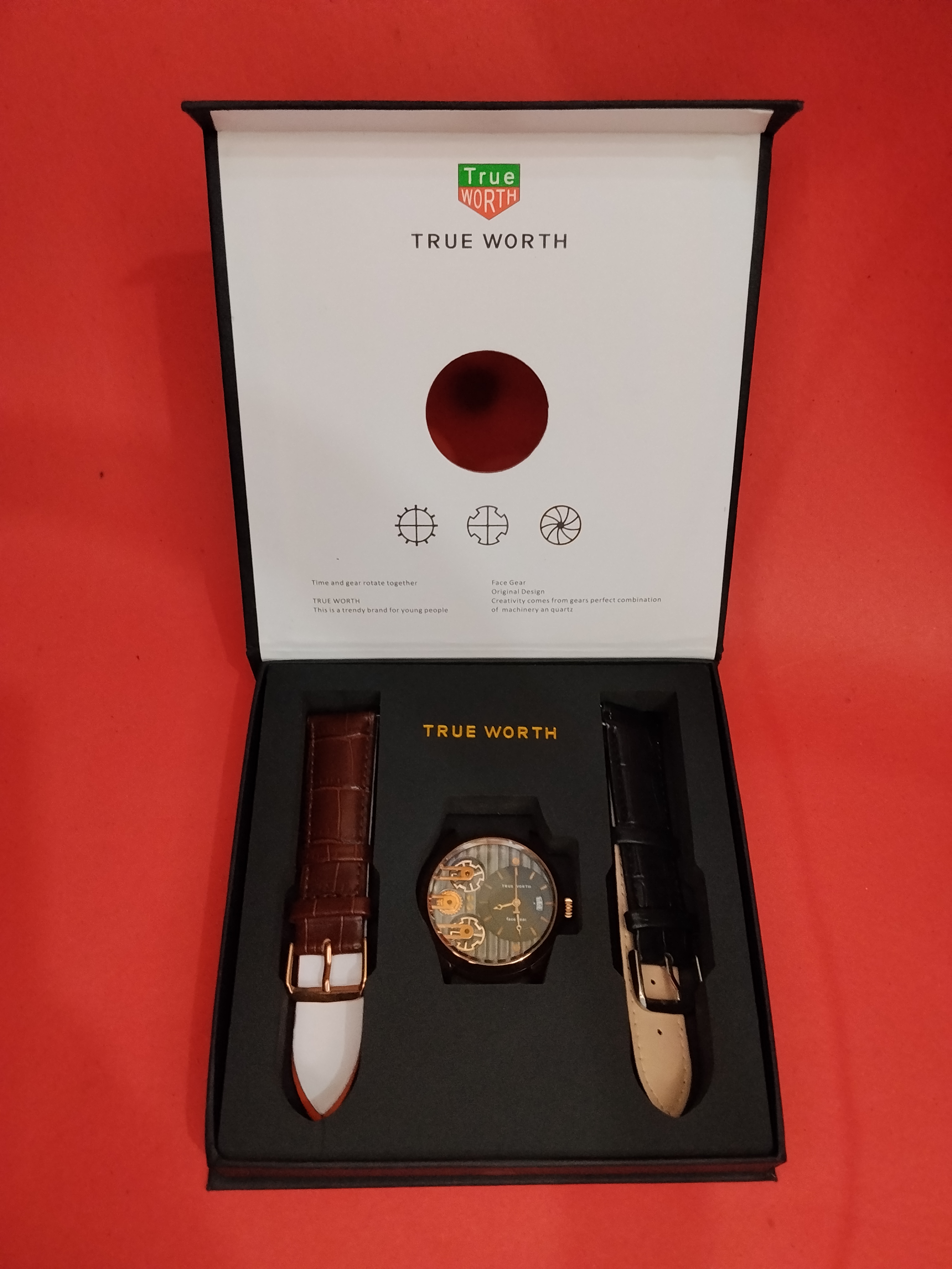 TRUE WORTH Rotating Gear Watch Set
